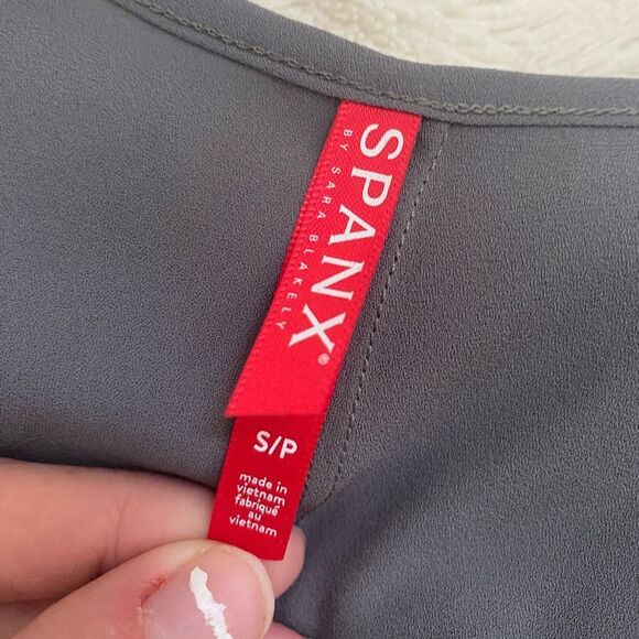 Spanx Chiffon tank top Smoky Olive - Picture 4 of 6